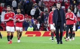 Man. United'�n borcu 1 milyar sterlini a�t�!