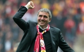 T�rkiye'ye kar�� Lucescu yerine Hagi
