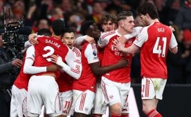 Arsenal son dakika gol�yle rahatlad�!