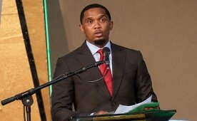 Samuel Eto'o 21 y�ll�k davay� kazand�!