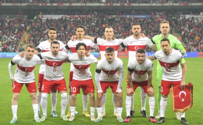 5 byk lig dndaki en iyi 11'de 2 Trk futbolcu da yer alyor!