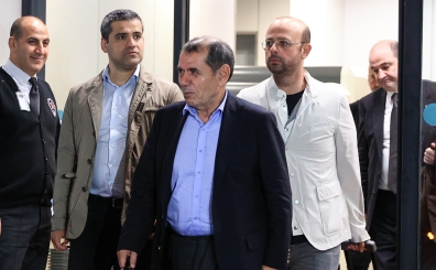 Dursun zbek'ten ampiyonluk mesaj: 'Galatasaray geliyor'