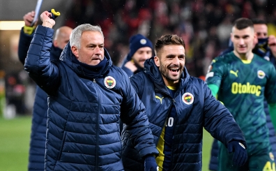 Fenerbahe iin yorumlar: 'Bunu asla yapma Mourinho'