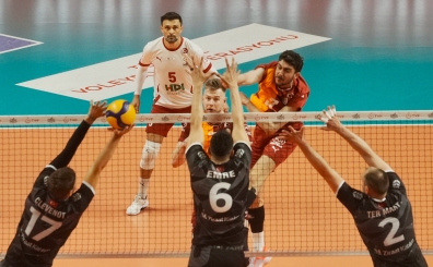 Ziraat Bankkart, G.Saray'a kar final serisinde 2-0 ne geti!