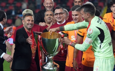 Okan Buruk tarihe geçti!