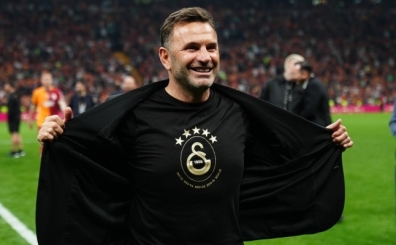 Okan Buruk 6 bileti kesti!