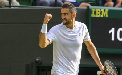 Sinner ve Novak Djokovic, yarı finale yükselmeyi başardı