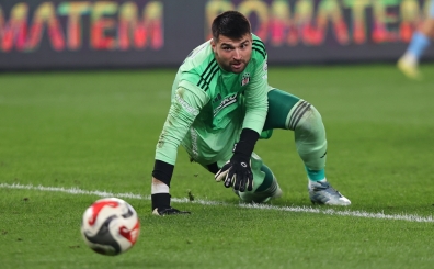 Beşiktaş'ta Ersin Destanoğlu, Süper Lig'de kariyer rekoru kırdı