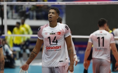 Voleybol Efeler Ligi'nde ilk yar�n�n lideri Ziraat Bankkart!