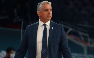 Anadolu Efes, Srp baantrenr Kokoskov iin geri saymda!