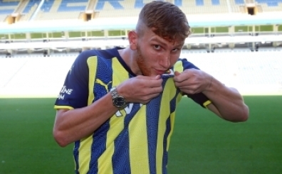 Fenerbahçe'de Burak Kapacak, resmen Kayserispor'a gidiyor