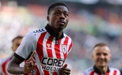 Musaba, Fenerbah�e i�in geldi!