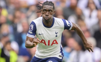 Fenerbahçe, orta saha için Yves Bissouma'dan vazgeçmiyor!