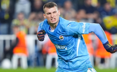 Resmi Livakovic aklamas!