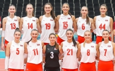 Kadın Voleybol Milli Takımımız, Azerbaycan'a set vermedi!