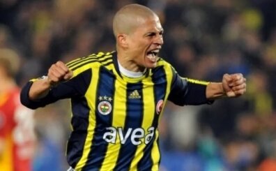Alex'ten Kartal'a destek mesajı!