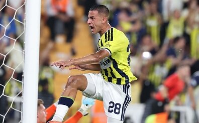 �smail Kartal: 'Bartu� oynamay� hak etti, hepsinin �n�nde'