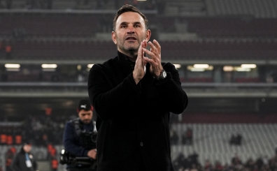 Okan Buruk'tan tarihi galibiyet