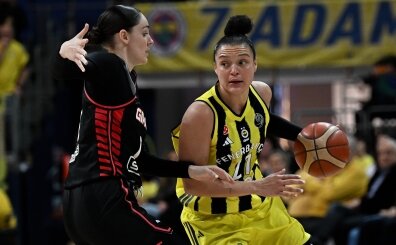 Fenerbah�e Opet, yar� final biletini cebine rahat koydu!