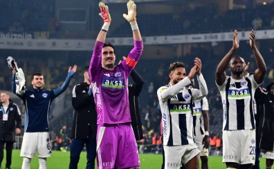 Fenerbah�e kar��s�nda ilk!