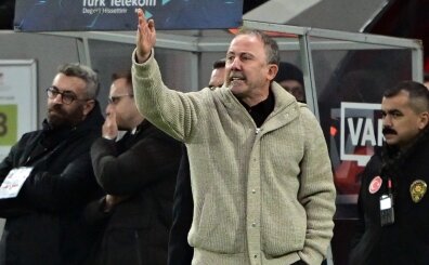 Sergen Yal��n: 'Osimhen'e kurallar uygulanm�yor mu'