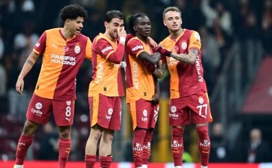 Renato Nhaga'dan a��klama: 'G.Saray'da kalmak istiyorum'