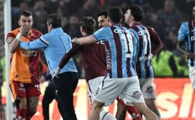 Maç sonu kavga ve kırmızı!