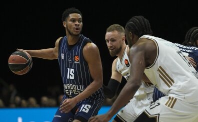 Anadolu Efes, EuroLeague'in son ma��nda Pana'ya konuk!