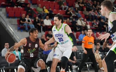 Manisa Basket, TOFA�'a 100 say� atarak galibiyeti ald�!
