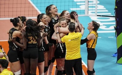Cansu �zbay: 'Gitti denilen yerden getirdik biz bu kupay�'