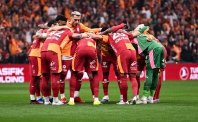 Galatasaray'da �ampiyonluk kutlamalar� i�in fla� karar!