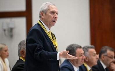 Aziz Yıldırım: 'Adam 'Paramı istiyorum.' diyor, gitmiyor'