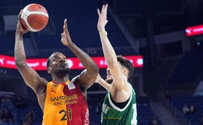 Galatasaray, taraftarı önünde Bursaspor'a boyun eğdi! Detay..