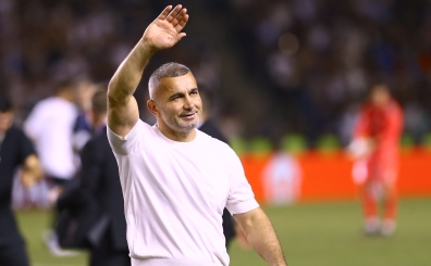 Karaba�'�n hocas� Kurban Kurbanov'dan G.Saray mesaj�