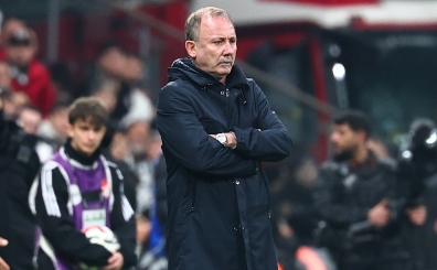 Sergen Yal��n: 'Hakemden en az 12 dakika beklerken 6 dakika'