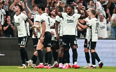 Beşiktaş Fransa'da manşetlerde! Trossard ve Vlahovic korkusu