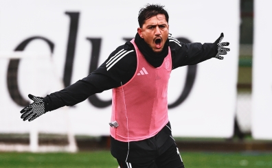 Be�ikta�'ta haz�rl�klar ba�lad�; Cengiz �nder'den m�jde geldi