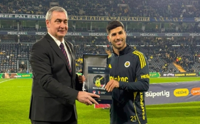 F.Bah�e'de Asensio'ya plaket