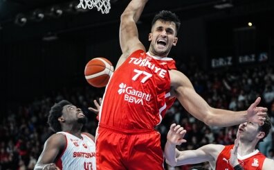 Golden State Warriors, Ömer Faruk Yurtseven ile anlaştı!