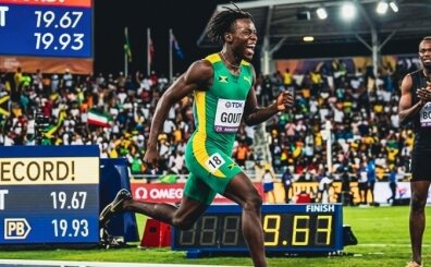 Avustralyal� atlet Gout Gout, Usain Bolt'u geride b�rakt�!