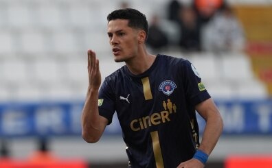 Galatasaray ma�� sonras� �zele�tiri: 'Asla mutlu de�ilim'