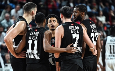 Be�ikta� Gain, Fransa'da nefes kesen ma�ta Cosea'y� devirdi!