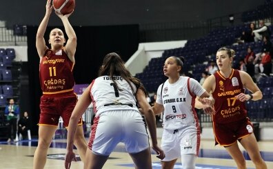 Galatasaray galibiyetle ba�lad�: Uzatmada inan�lmaz son!