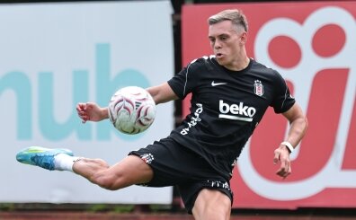 Beşiktaş'ın Belçikalı yıldızı Leandro Trossard, sahaya indi