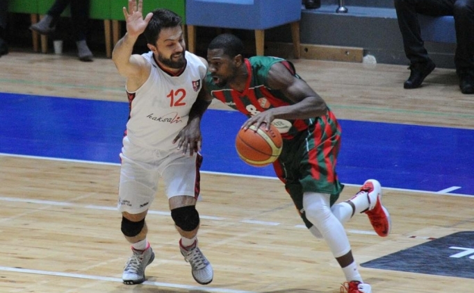 P�nar Kar��yaka, U�ak Sportif'i devirdi!