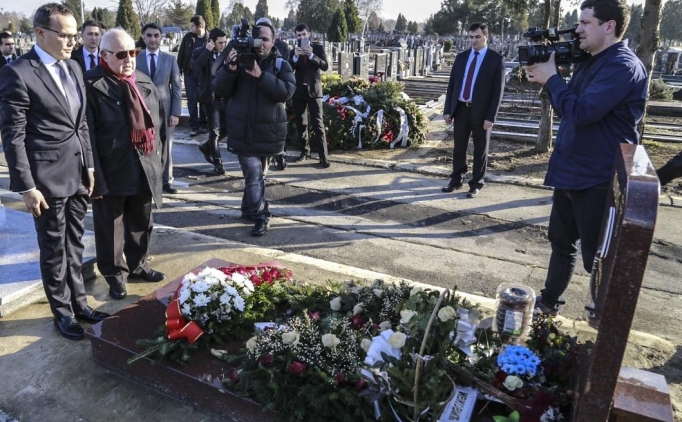 Yarsuvat, Ivkovi�'in mezar�n� ziyaret etti