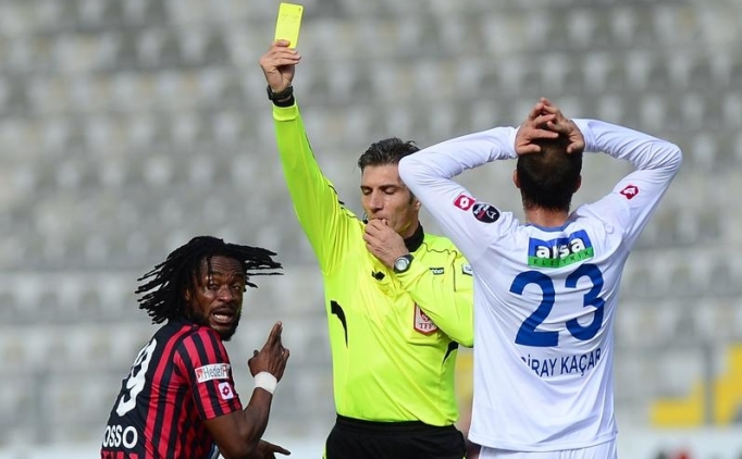 3 k�rm�z� kart, 2 gol! ��lg�n ma�...