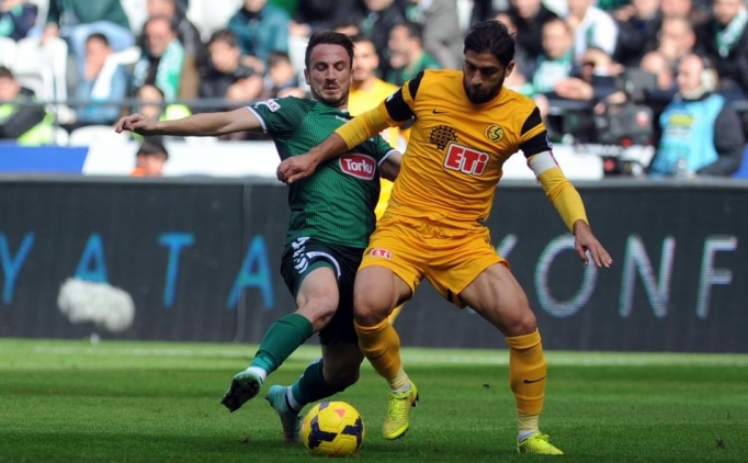 Torku Konyaspor puan�n� 20'ye ��kard�.