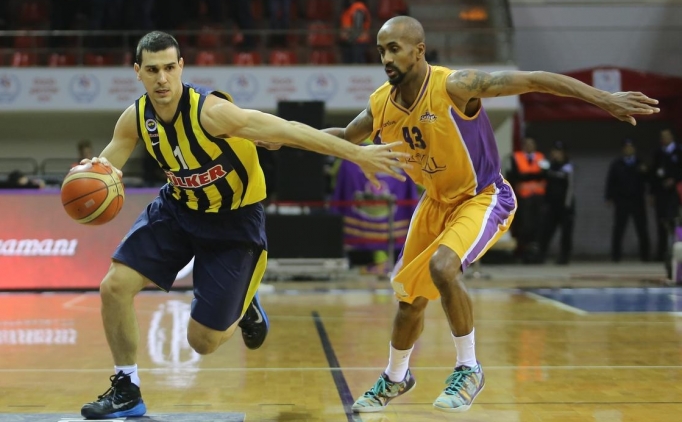 Fenerbah�e �lker �stanbul'da ilk pe�inde ko�acak!