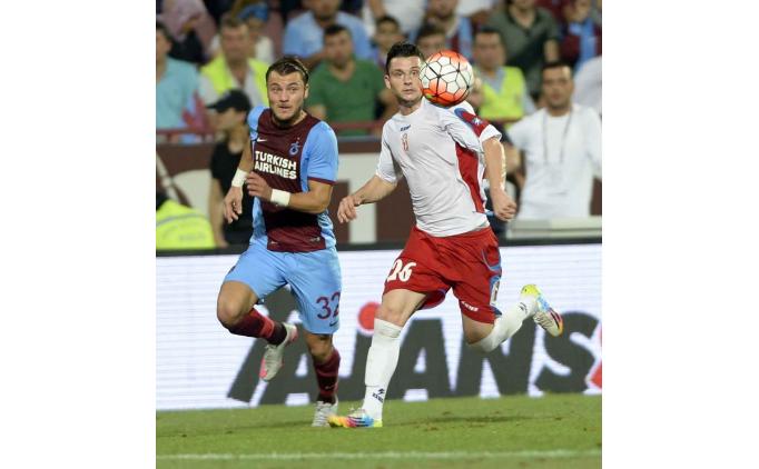 Trabzonspor'un tek gol�n� Okay Yoku�lu kaydetti.